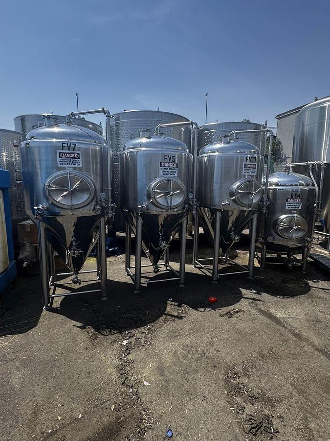 Used (3) Available - Used 7bbl / 217 Gal conical jacketed Glacier Tank fermenters