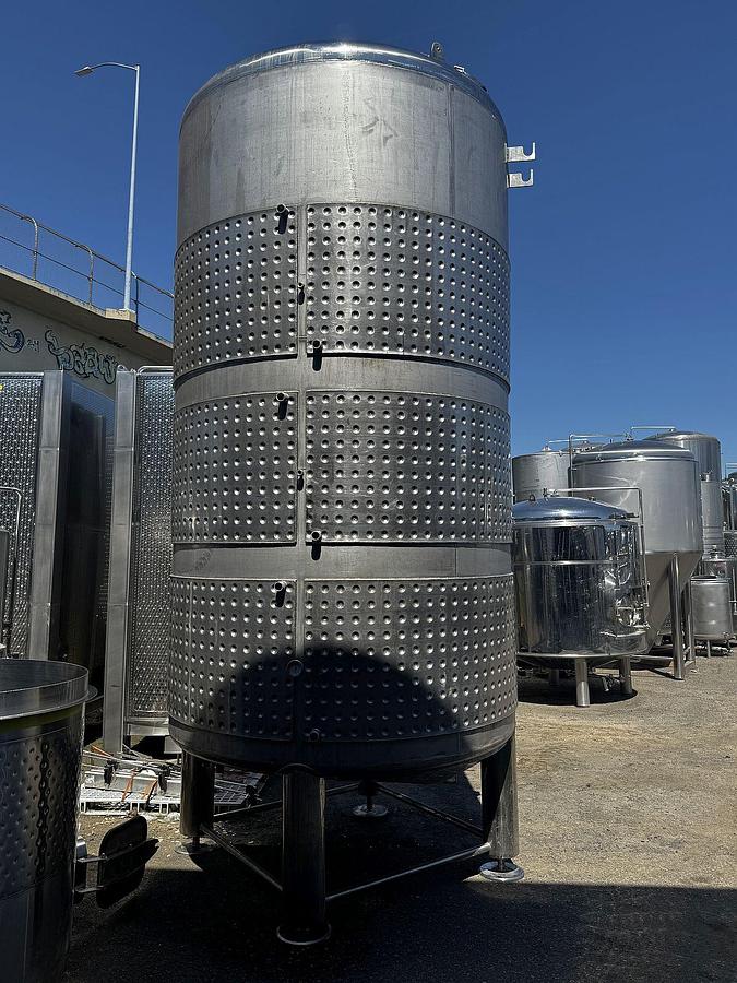 Used (2) available -Glacier 4100 Gallon jacketed brite/storage tanks