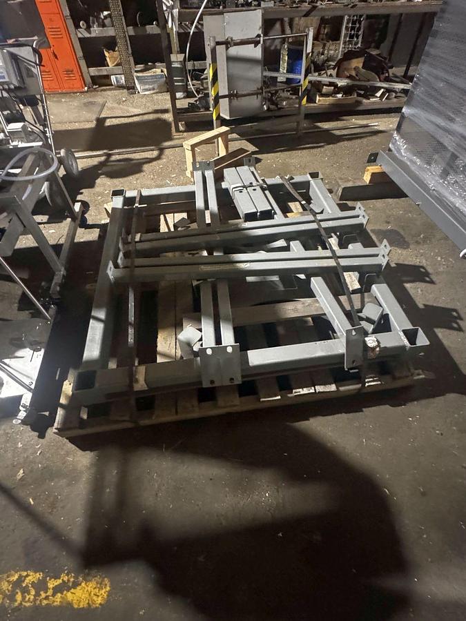 Used RMS 2 roll mill with bulk/super sack frma and infeed attachment