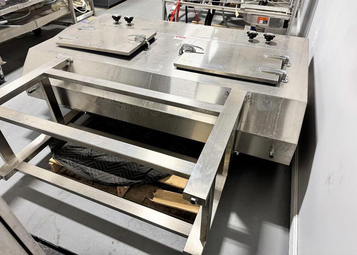 Used Pack Leader Shrink Sleeve labeling machine - model SL10, 2021