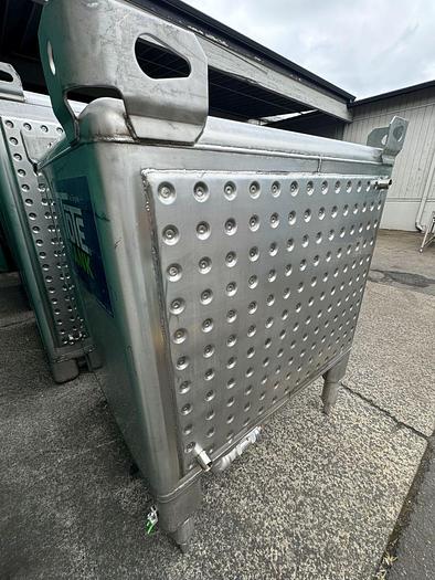 Used (2) Hoover 3000L / 795 Gallon Tote Tanks