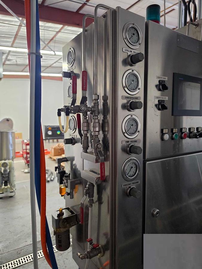 Used Used GAI 3003A Bier 12 valve counter pressure filling line