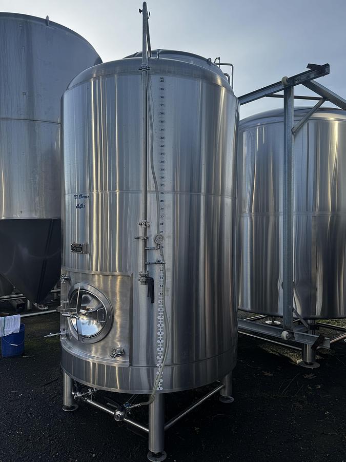 Used (1) Available - Used Specific Mechanical 40hl / 1056 Gal / 33 bbl jacketed brite tank - 2022