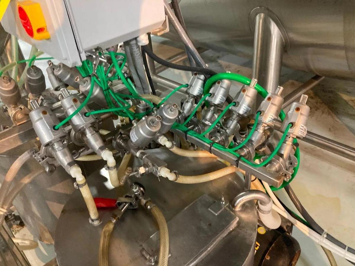 Used Used GSS Global Stainless 2 head semiautomatic keg washer
