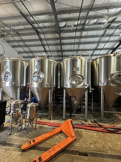 Used (3) Available - Used BSV - Blackstone 20 bbl Fermenter