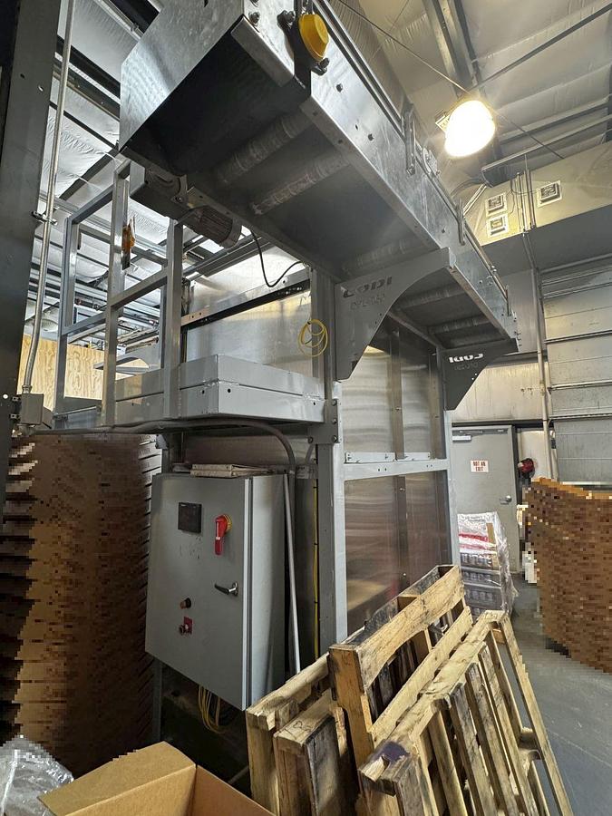 Used Used CODI CCL45 can filling line