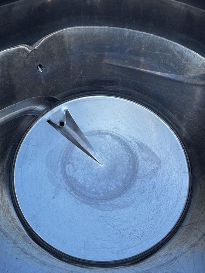 Used (1) Available - Used Speidel 1000L / 265 Gallon open top mix tank