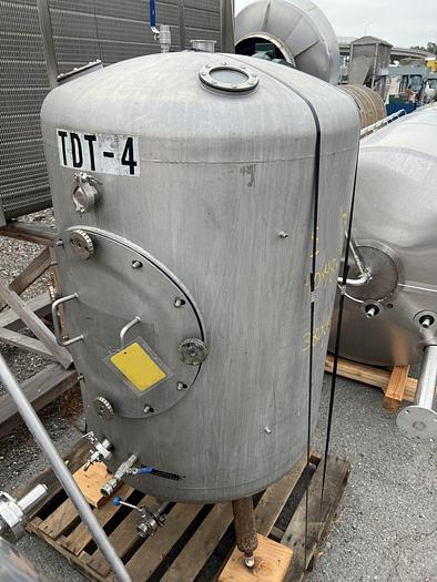 Used Used 7 bbl (200 Gal) Storage tank - 30 psi - single wall