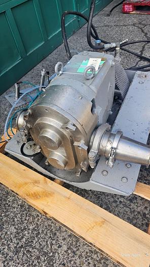 Used SPX/Waukesha 220 Positive Displacement Pump