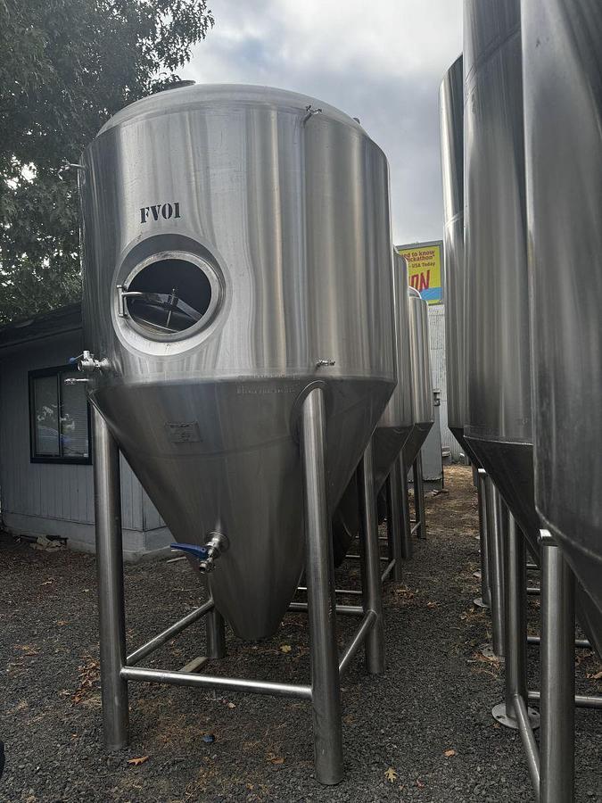 Used (1) Available - Used GW Kent 30 bbl / 930Gal jacketed unitank fermenter