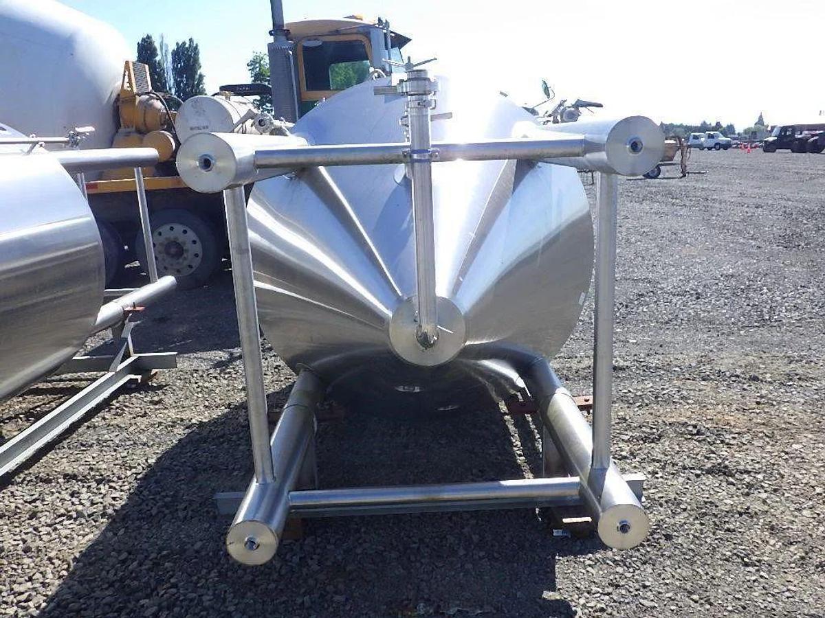 Used (2) Available - Previously Sold 20bbl / 25hl Jacketed Conical Fermenters
