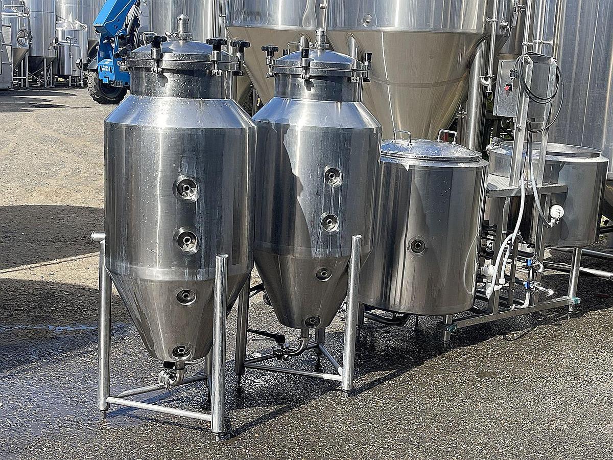 Used Used Premier Stainless 1 bbl Pilot brewhouse - steam heated