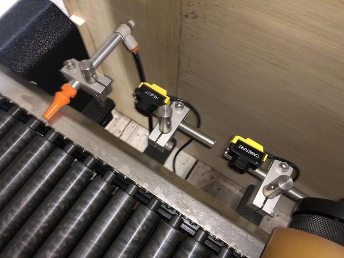 Used Southern California Packaging Co. ST 1100 Tube Labeler