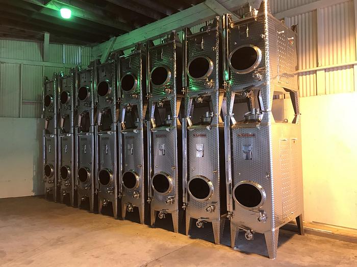 New Stock Letina 396 Gallon / 1500L Jacketed Square Storage Tote Tank