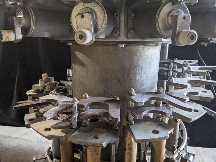 Used Pfaudler 14 Station Piston Filler