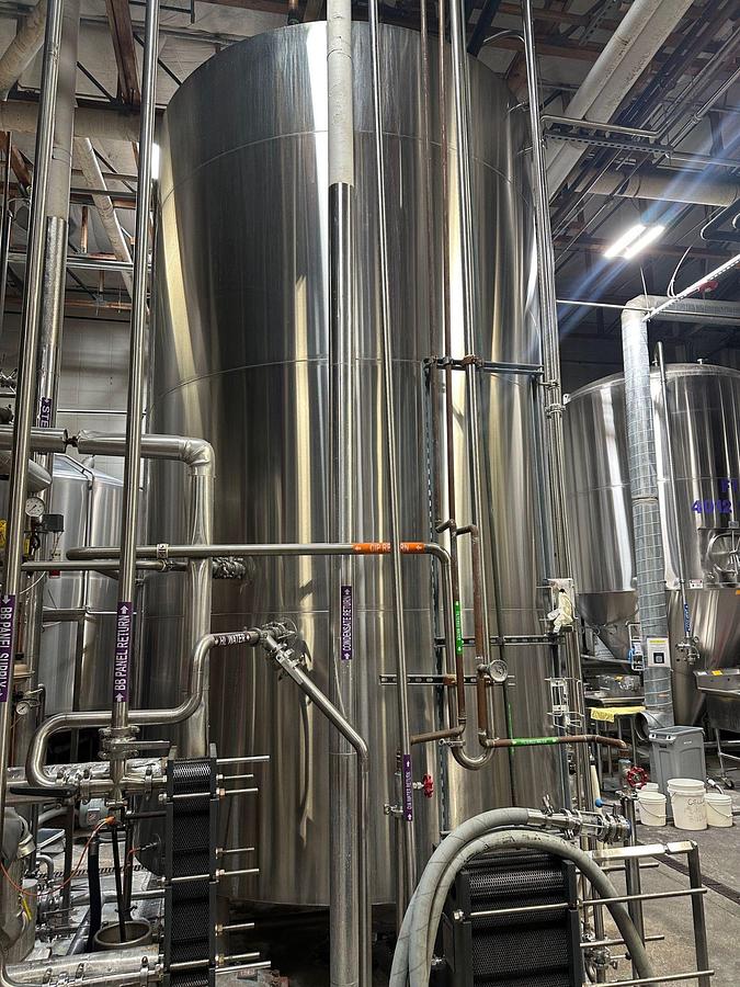 Used (1) Available - Used JV Northwest 170bbl / 5270Gal jacketed/insulated storage tank - HLT