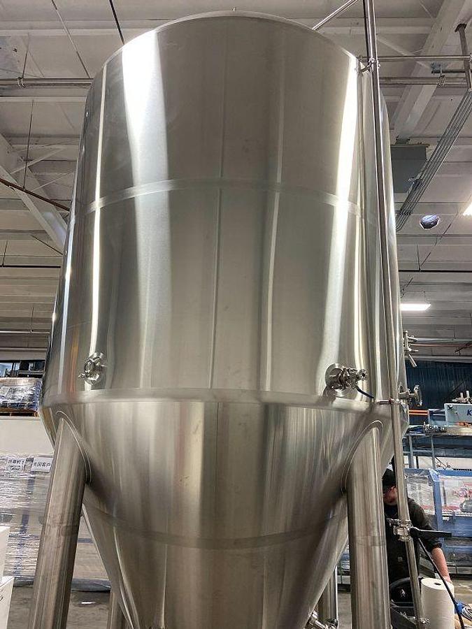 Used (1) Available - Used Alpha 60 bbl/ 1860Gal Jacketed Unitank Fermenter