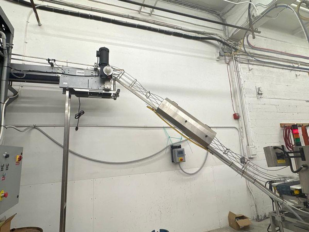 Used 2019 SKA Fabricting Can-I-Bus Depalletizer