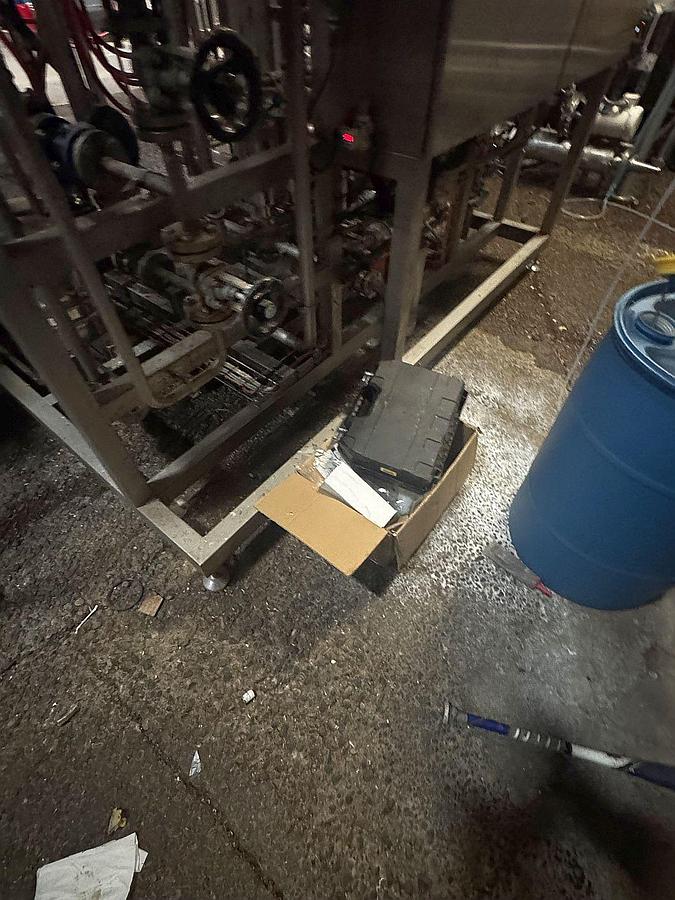 Used Used CSI Central States Industrial skid mount CIP system