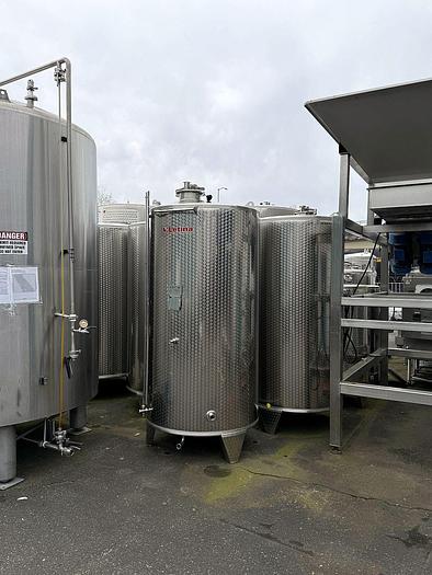 New Stock Letina 528 Gallon / 2000L SW Closed Top Storage Tank