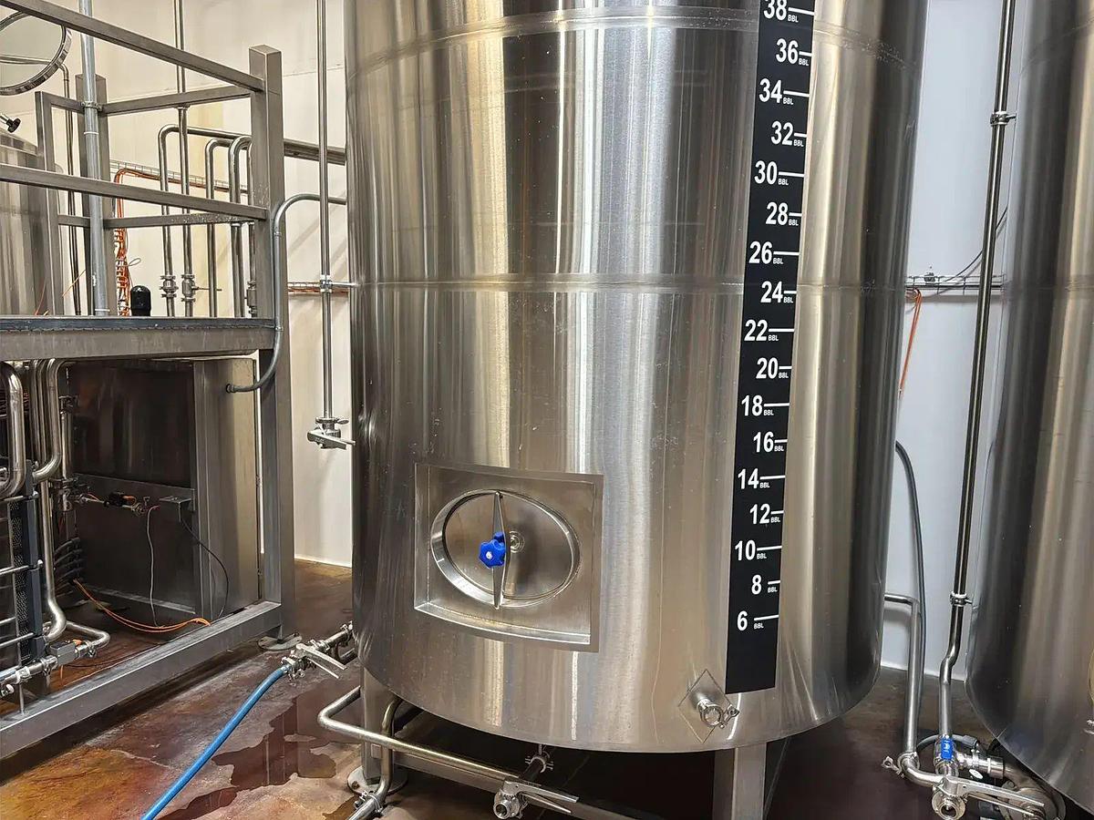 Used Used Brewbilt Manufacturing 80 bbl Electric Hot Water Tank