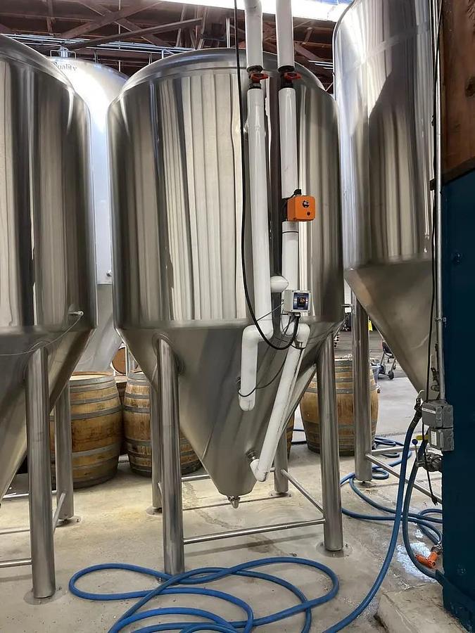Used (1) Used Pacific Brewery 30 bbl / 930 Gallon Conical Unitank Fermenter