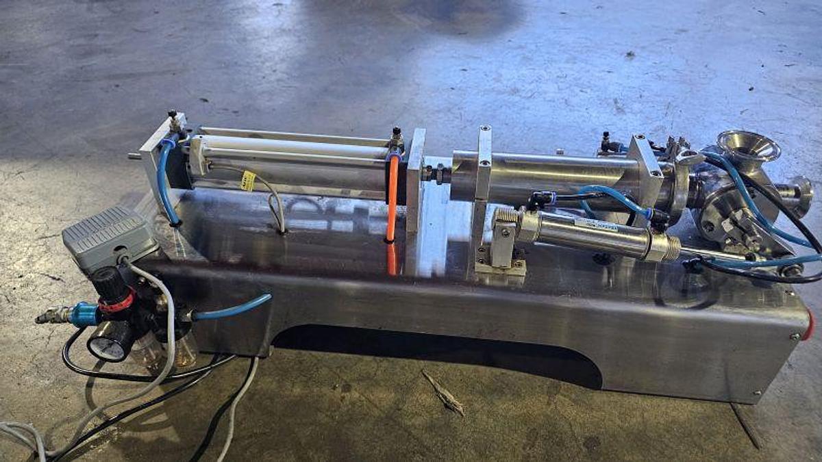 Used TechToneda Single Head Semi-Auto Piston Filler