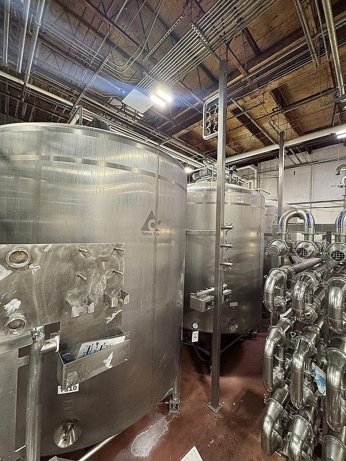 Used (6) Available - Feldmeier 5000 Gallon Insulated Dome Top Mix Tank