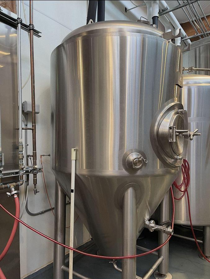 Used (2) Available - Used BSV (Blackstone) 10 bbl/310 Gal Jacketed Unitank Fermenters