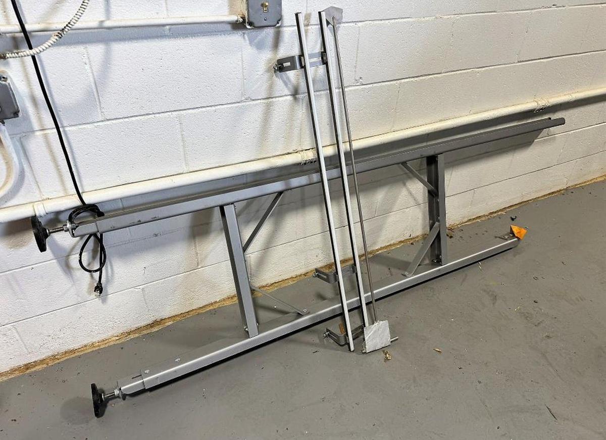 Used SKA Can-I-Bus Half Height can depalletizer