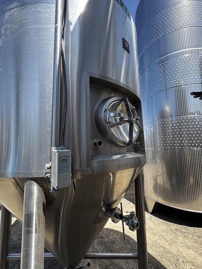 Used (1) Available - Newlands NSI 30 bbl / 930Gal Jacketed Fermenter