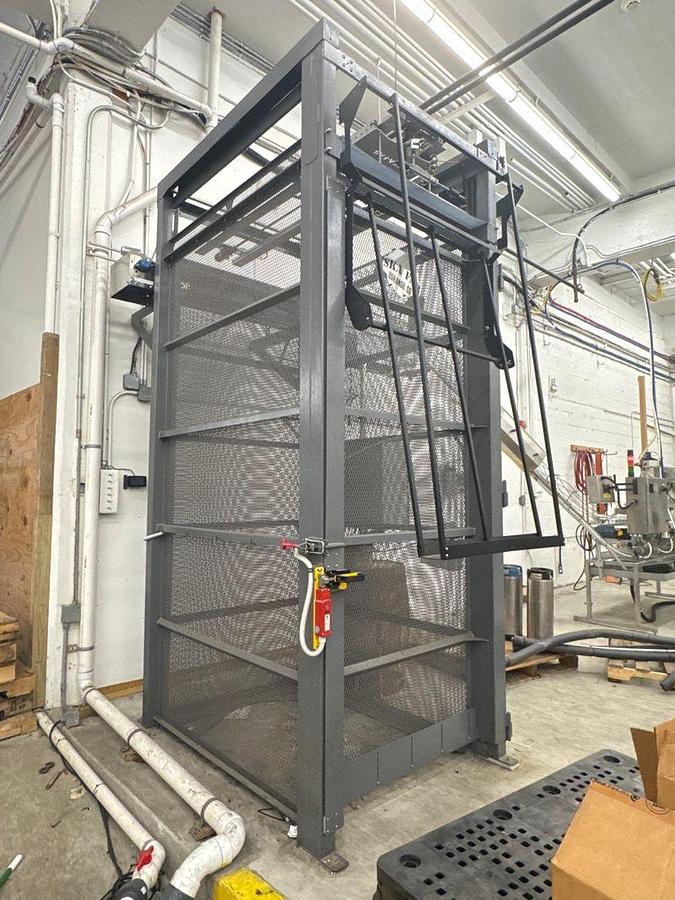 Used 2019 SKA Fabricting Can-I-Bus Depalletizer