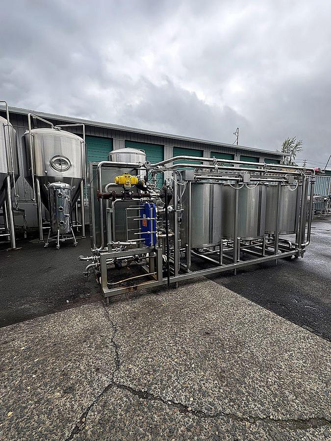 Used Used CSI Central States Industrial skid mount CIP system