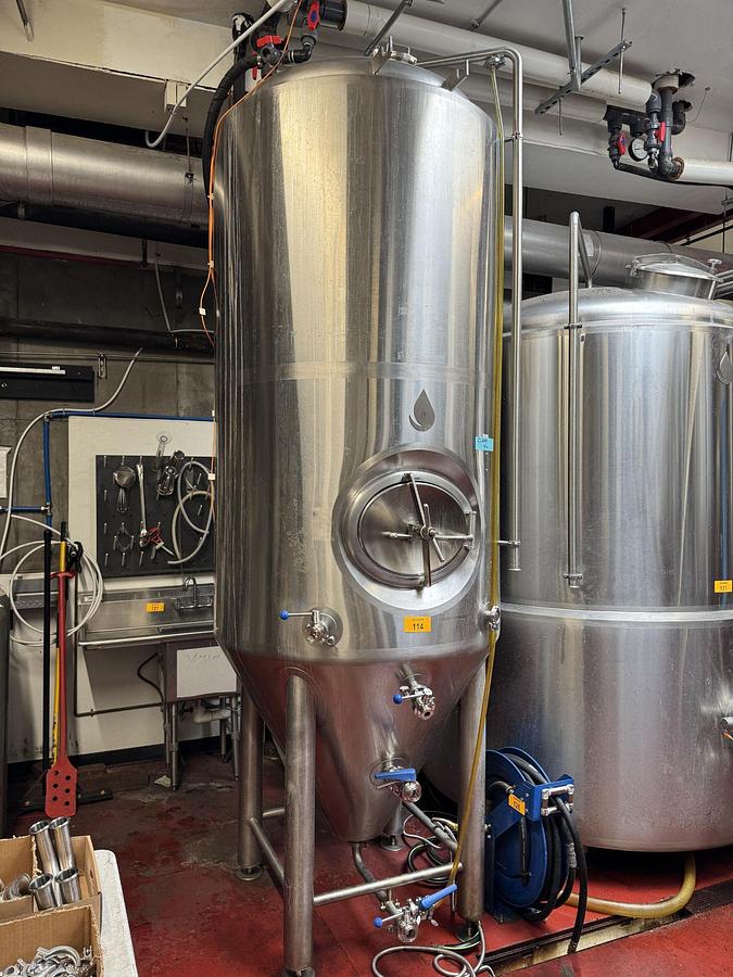 Used (3) Available - Used Deutsche Beverage 15 bbl / 465Gal Jacketed Conical Fermenters