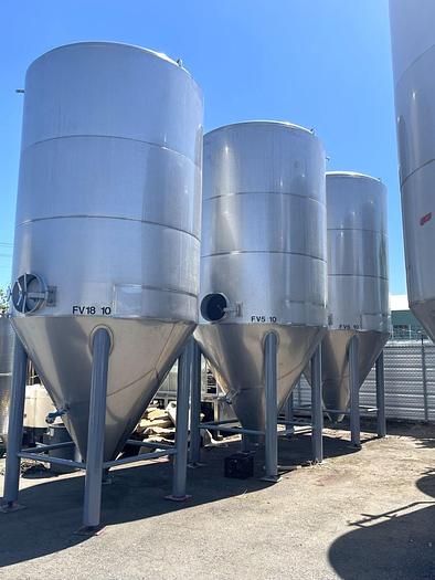 Used Santa Rosa 125 BBL Fermenter.
