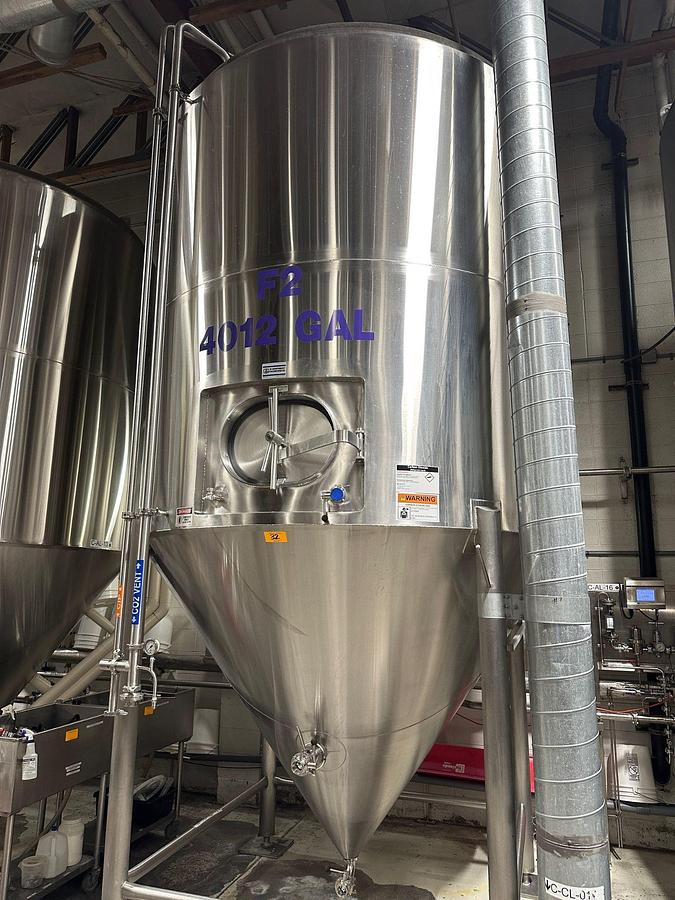 Used (4) available - Used JVNW 100 bbl / 3100gal conical jacketed unitank fermenters