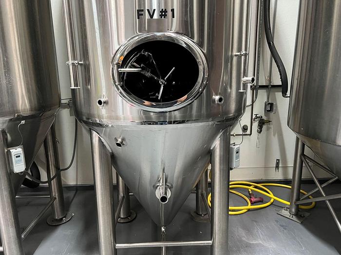 Used 3 Available - Used Apex Brewing 30 bbl unitank fermenter