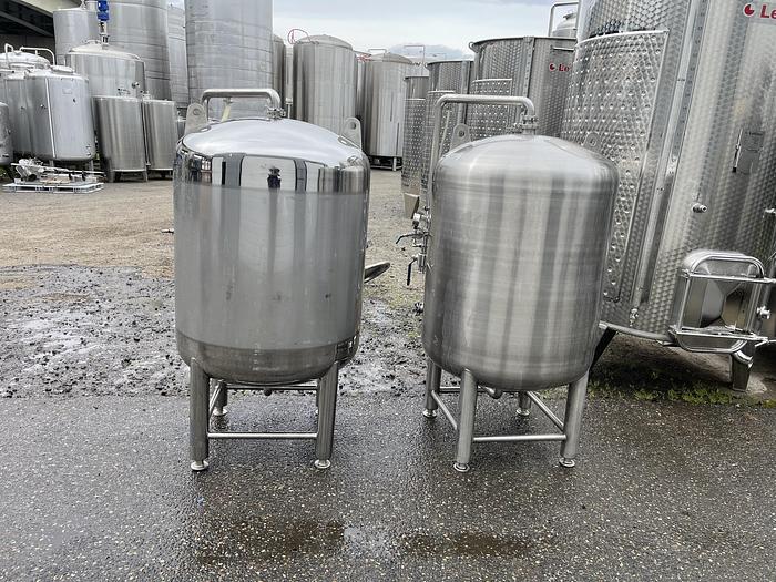 Used (2) available - Used 3 bbl / 95 Gallon single wall serving tanks