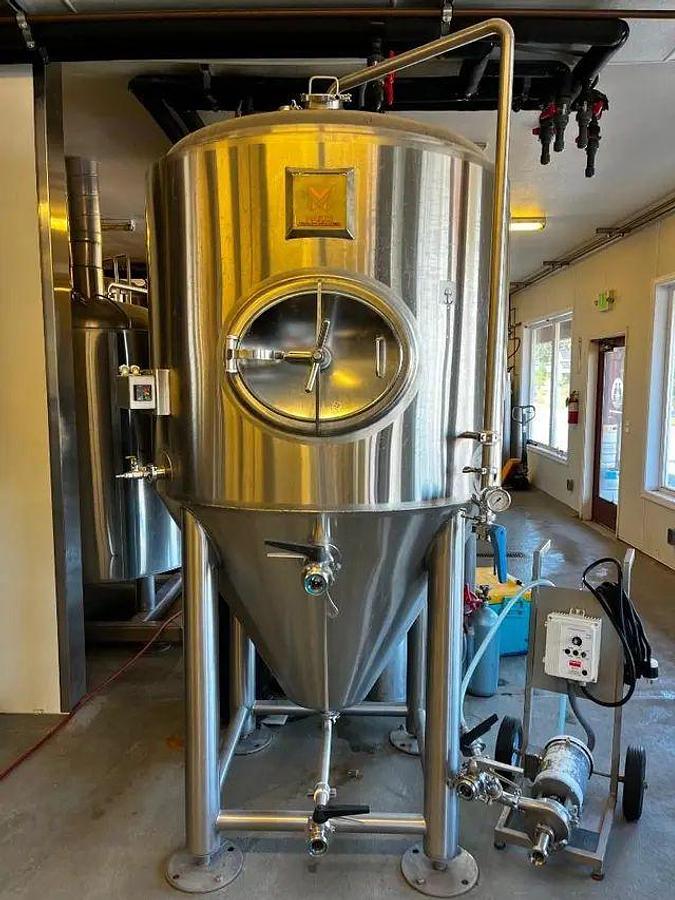 Used (1) Available - Used Marks Fabrication 10 bbl / 310 Gal jacketed fermenter