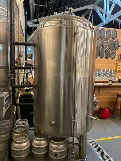 Used Used Apex 15 bbl / 465 Gal Jacketed Brite Tank