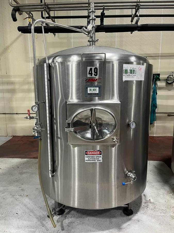Used (2) Available - Used DME 20 bbl / 620 Gal jacketed brite / storage tanks