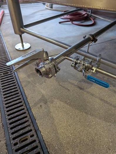 Used (1) Avaiable - Used Cratwerk 80 bbl / 2480Gal jacketed brite tank