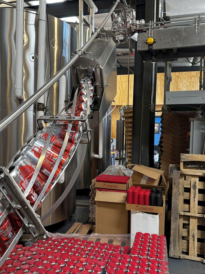 Used Used CODI CCL45 can filling line