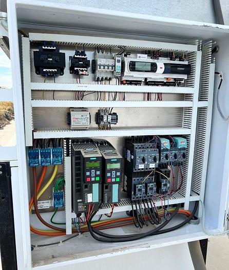 Used Used G&D 50 hp packaged glycol chiller