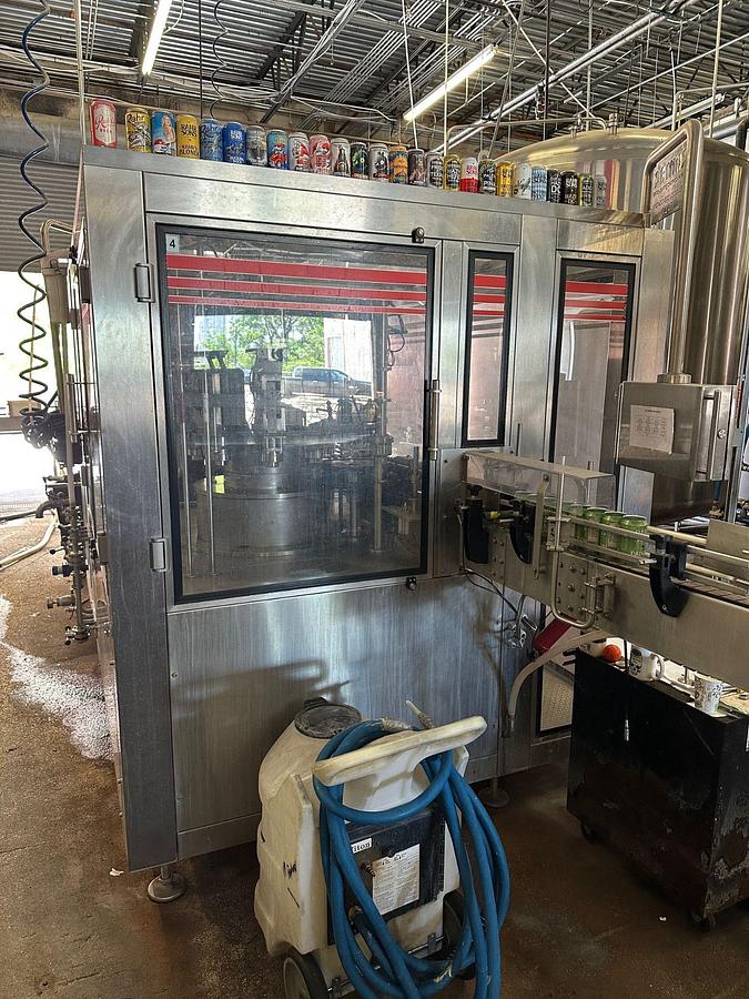 Used Used 2015 Comac 8/1 Can filler seamer - Monoblock