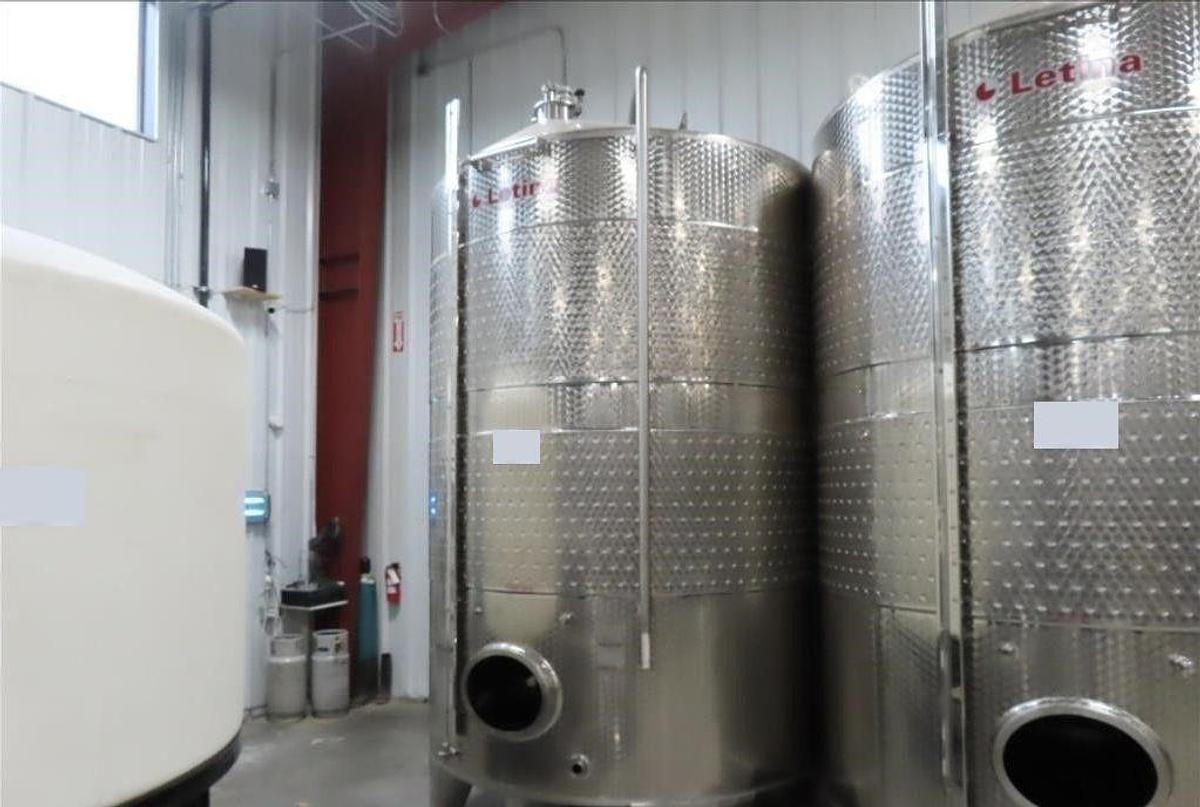 Used (6) Available - Used Letina 12200L / 3220 Gallon jacketed fermenter/ storage tank