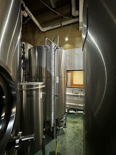 Used Used JV Northwest 26 bbl jacketed clt/hlt with pump