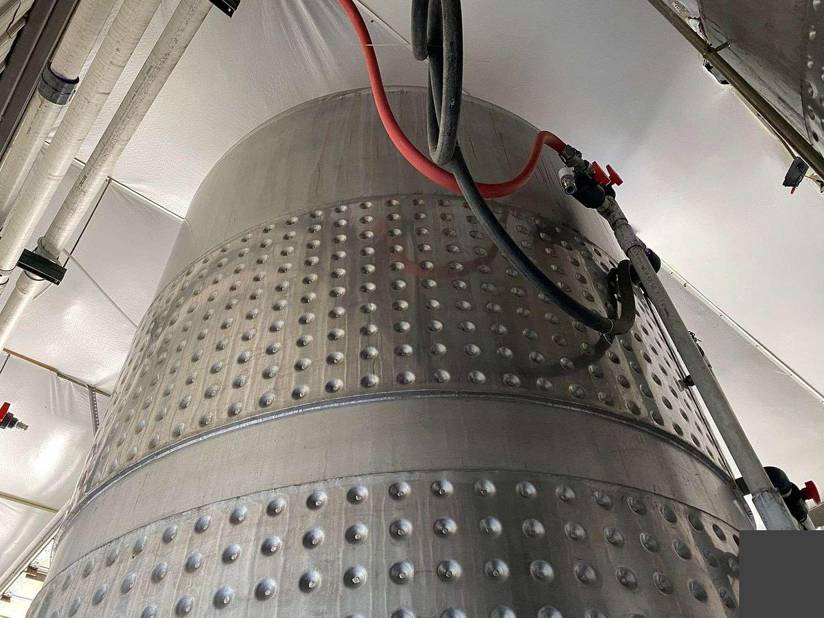 Used (2) available -Glacier 4100 Gallon jacketed brite/storage tanks