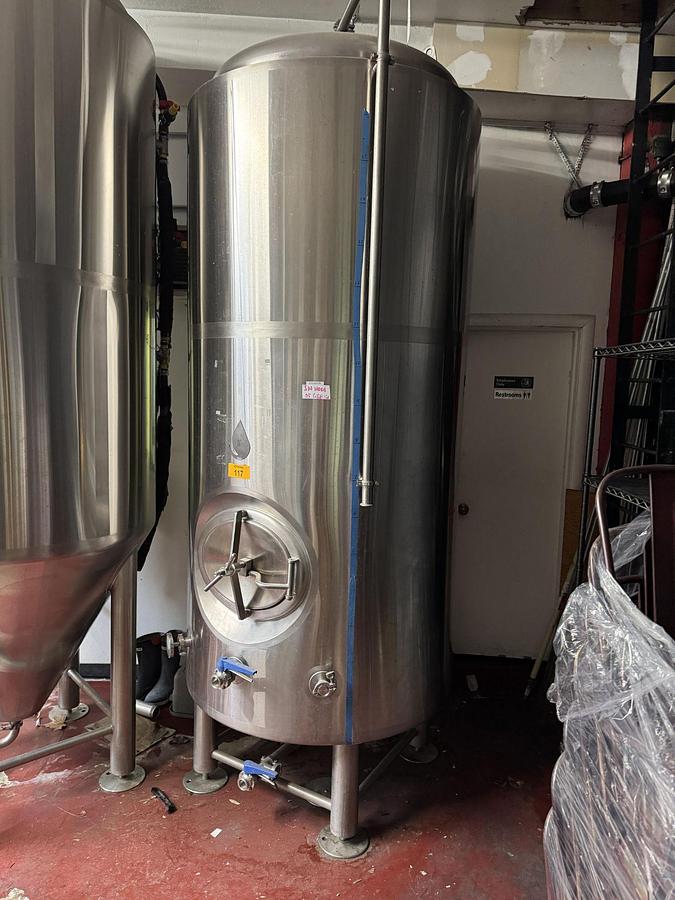 Used (1) Available - Deutsche Beverage 15 bbl  / 465 Gal Jacketed Brite/ Storage tank