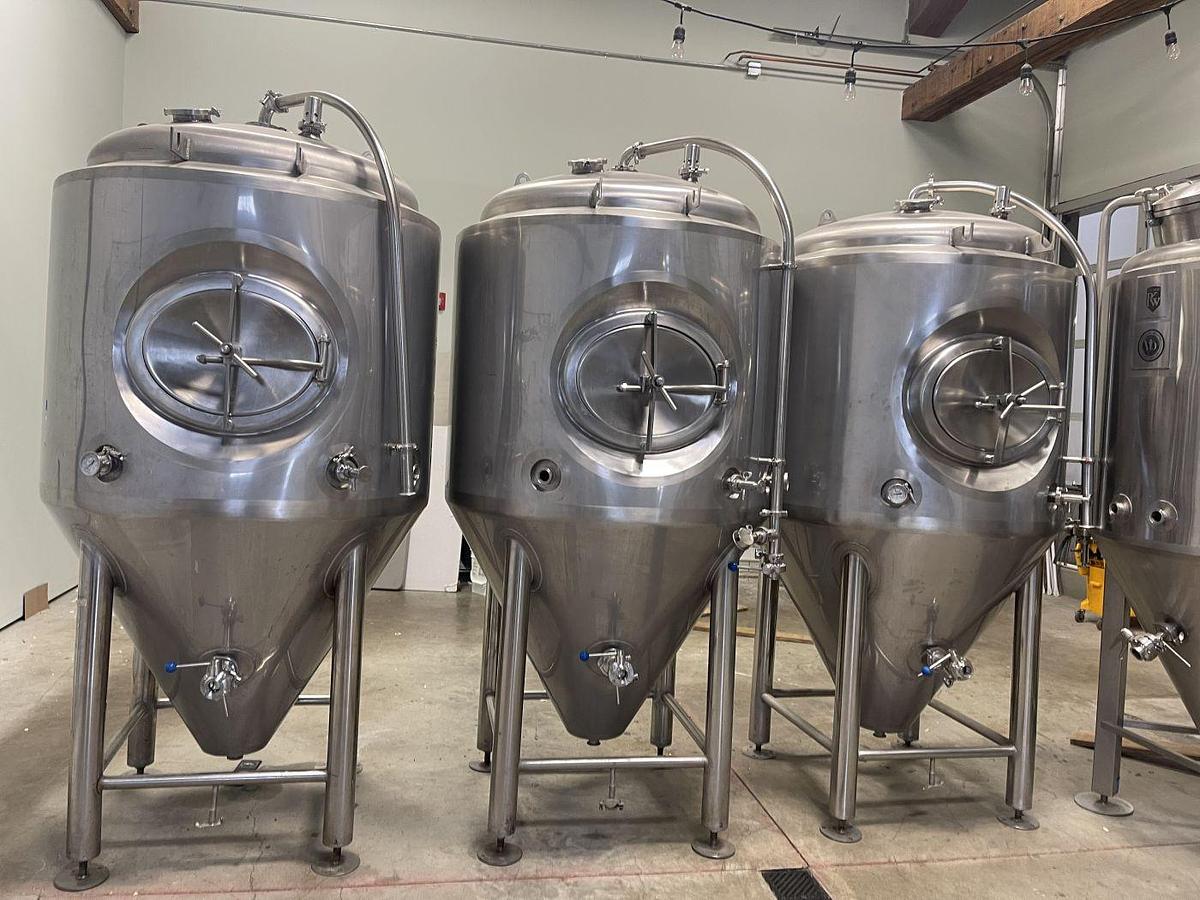 Used (4) Available - Used 7 bbl conical jacketed fermenters / 217 Gal